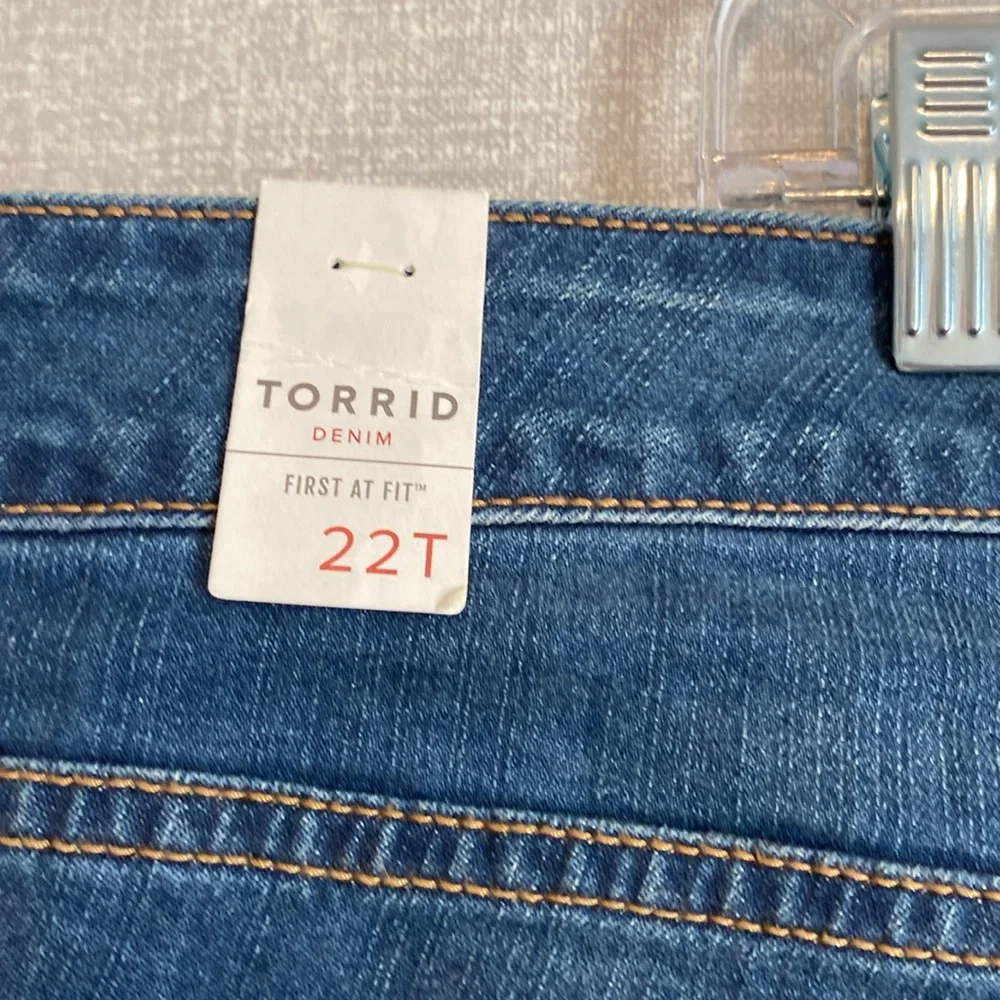 NWT Torrid Dark Blue New Skinny High Rise Jeans - Picture 7 of 8